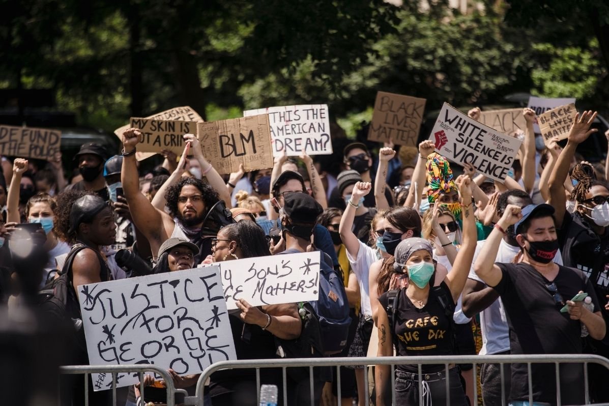 NOS – Zwarte gemeenschap wil racisme bestrijden met Zwart Manifest Image